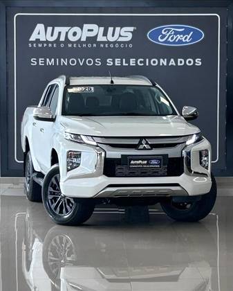 MITSUBISHI TRITON 2.4 BITURBO DIESEL CD HPE 4X4 AUTOMÁTICO